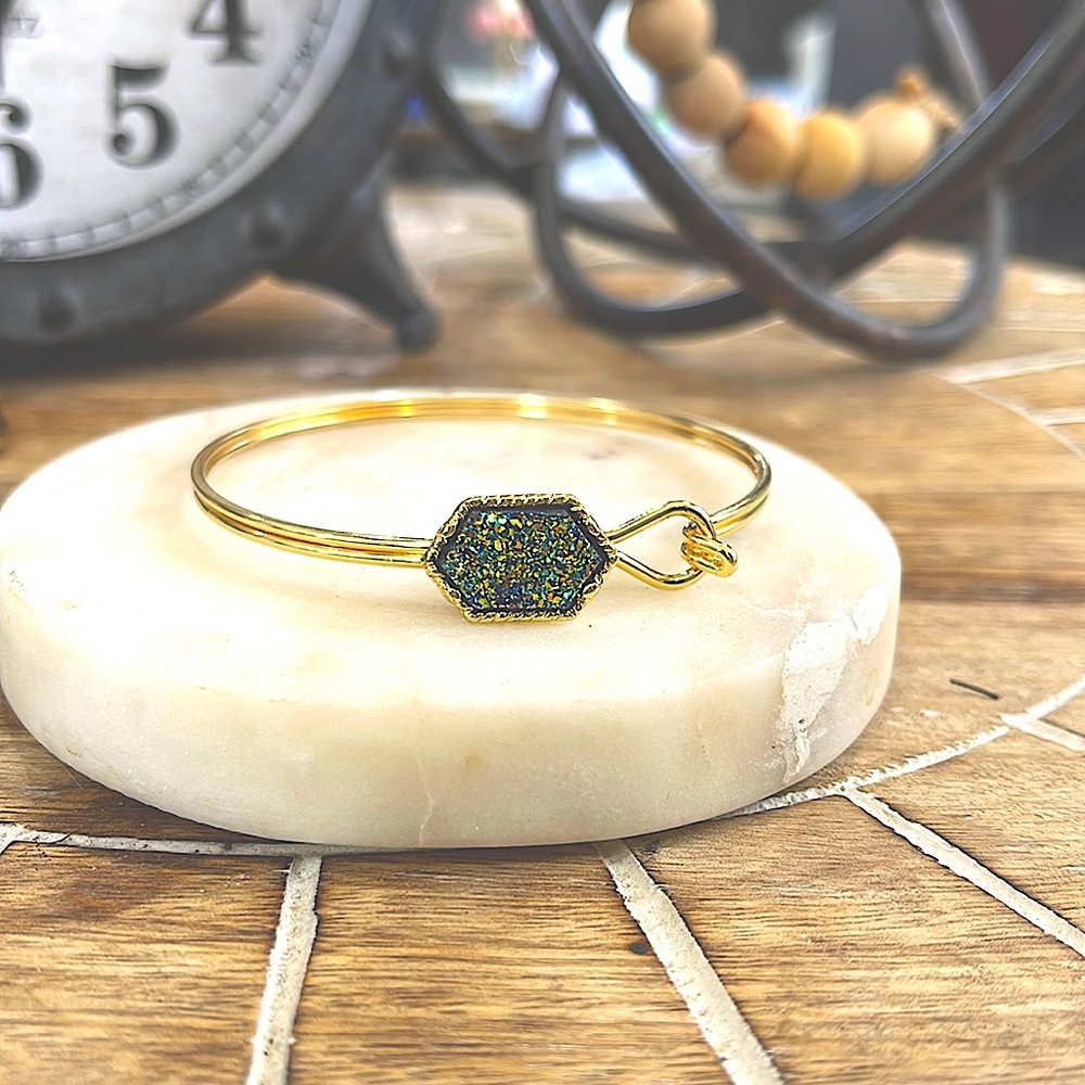 Gorgeous blue green druzy in gold